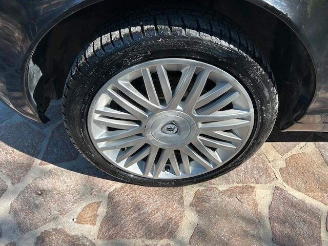 Lancia Ypsilon 1.3 Multijet 16V Argento