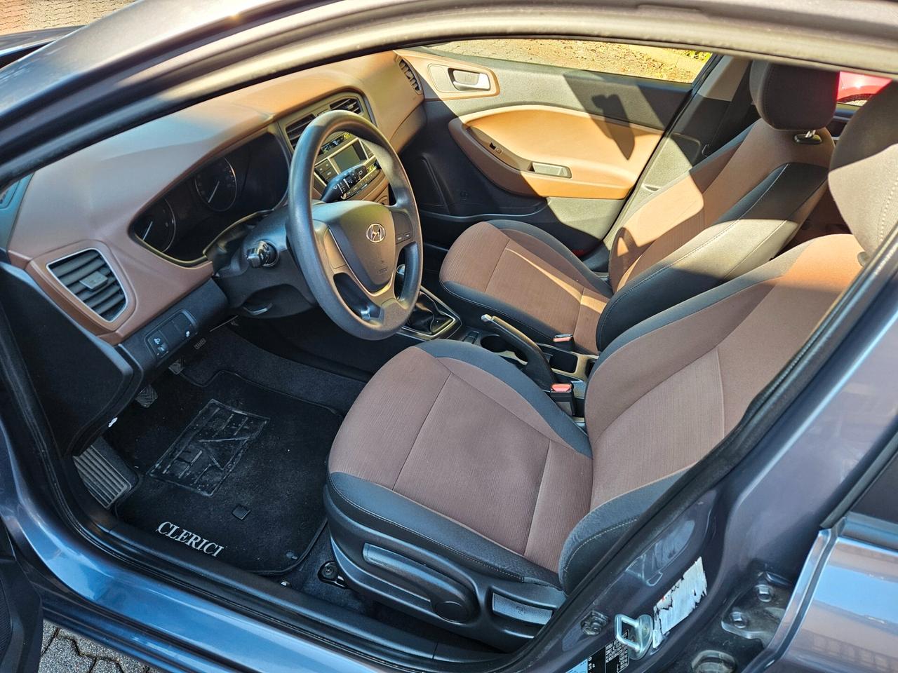 Hyundai i20 1.2 5 porte Classic - OK NEOPATENATI