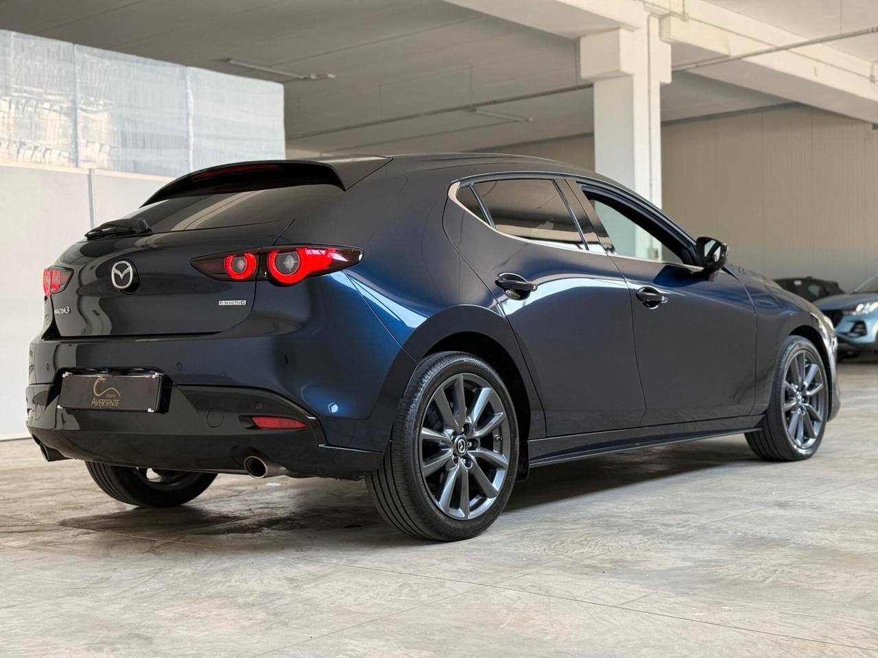 Mazda 3 Mazda3 2.0L e-Skyactiv-G M Hybrid Executive