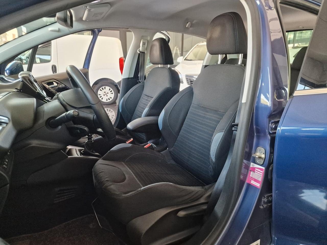 Peugeot 208 1.6 e-HDi 115 CV Stop&Start 5 porte Allure