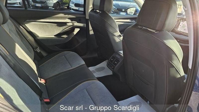 Skoda Superb 2.0 TDI DSG Wagon Style interno design selection