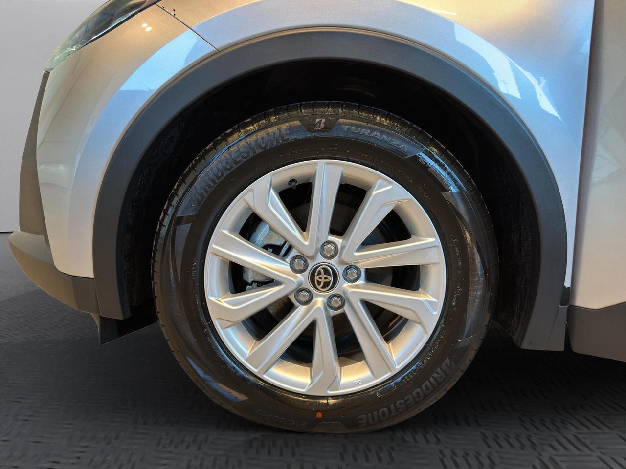 Toyota C-HR 1.8 hev Active fwd e-cvt