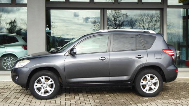 TOYOTA RAV 4 2.2 D-4D 150 CV DPF Luxury