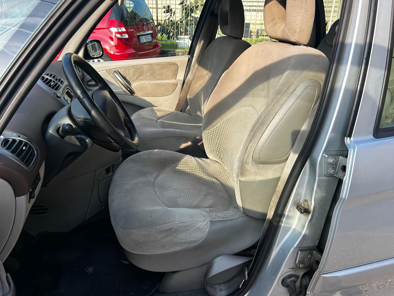 Citroen Xsara Picasso 2.0 HDi Exclusive