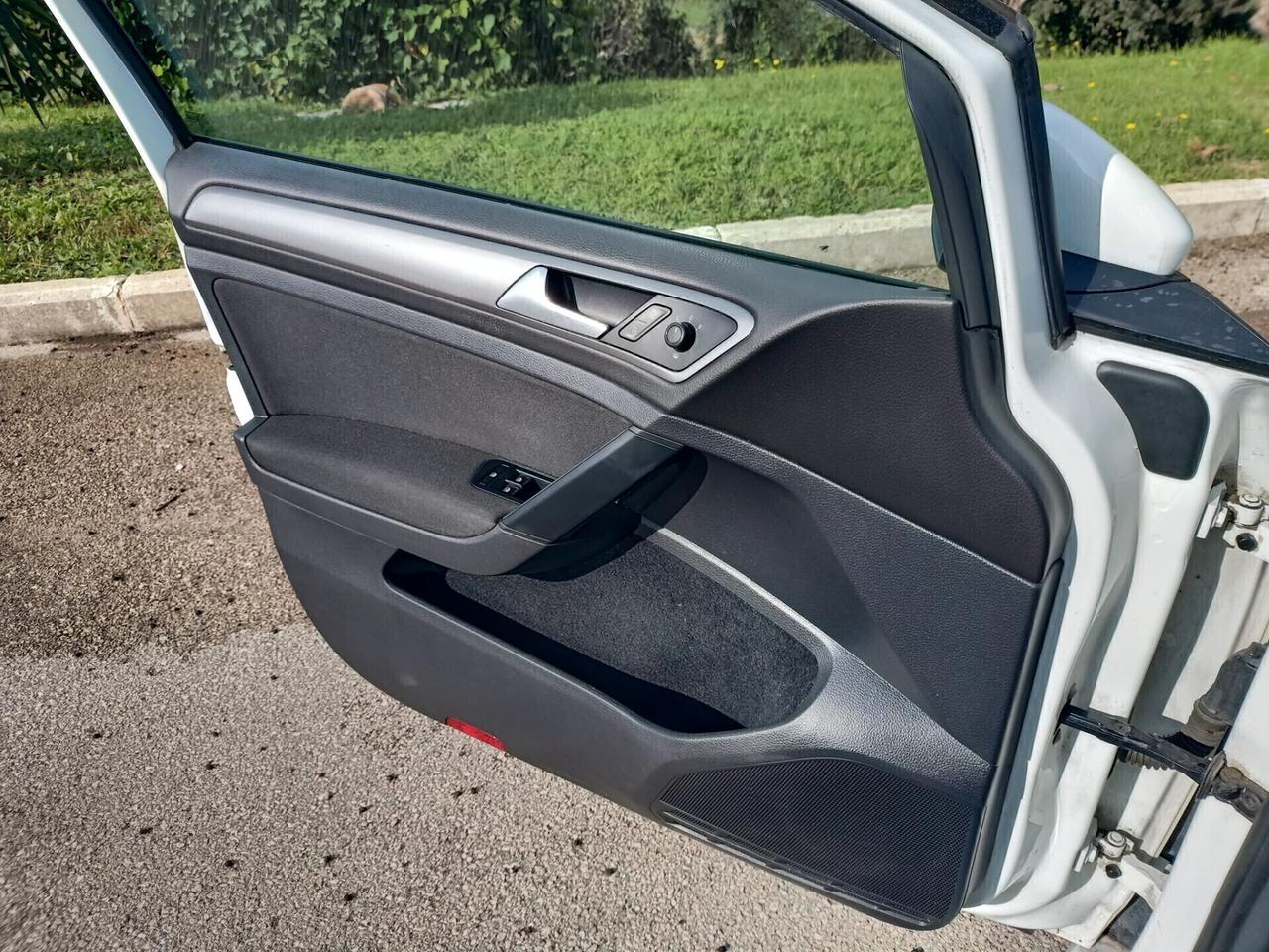 Volkswagen Golf 1.6 TDI 90 CV 5p. Trendline BlueMotion Technology