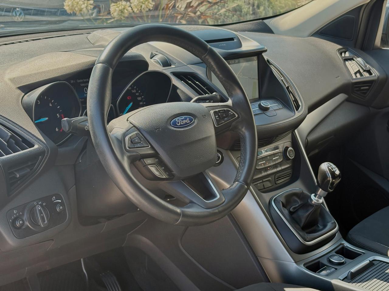 Ford Kuga 1.5 TDCI 120 CV S&S 2WD Business