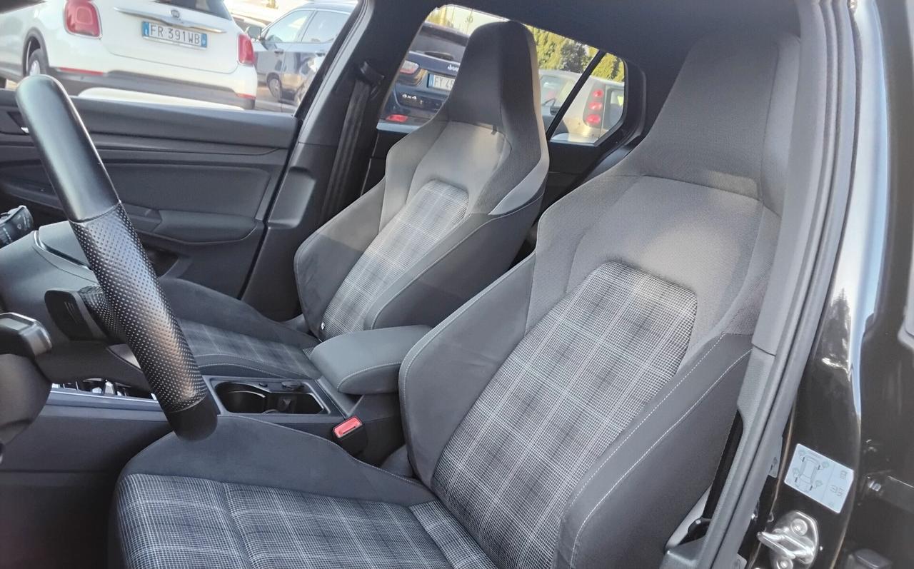 Volkswagen Golf 2.0 GTD DSG