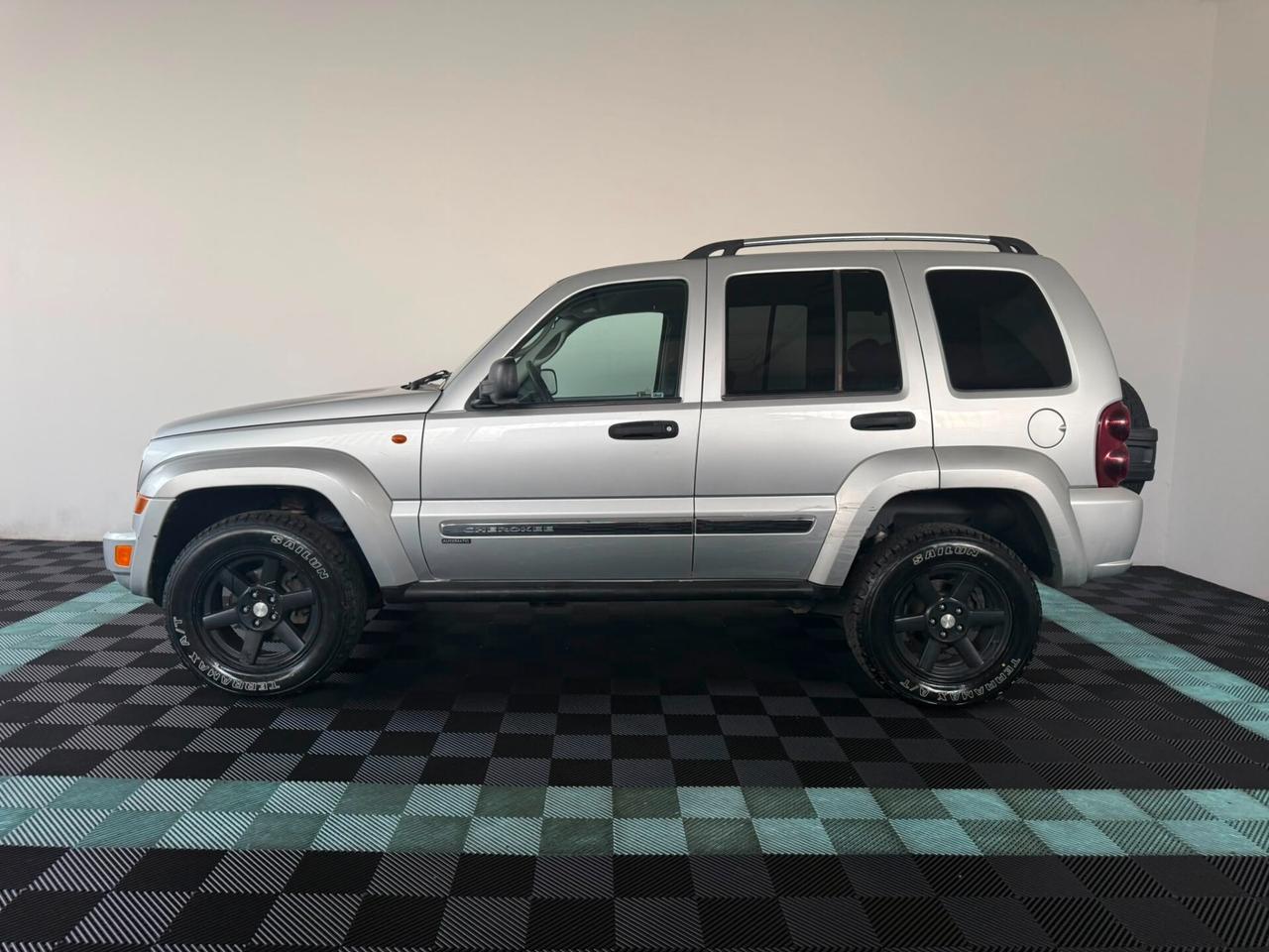 JEEP CHEROKEE 2.8 CRD AUTOM. LIMITED