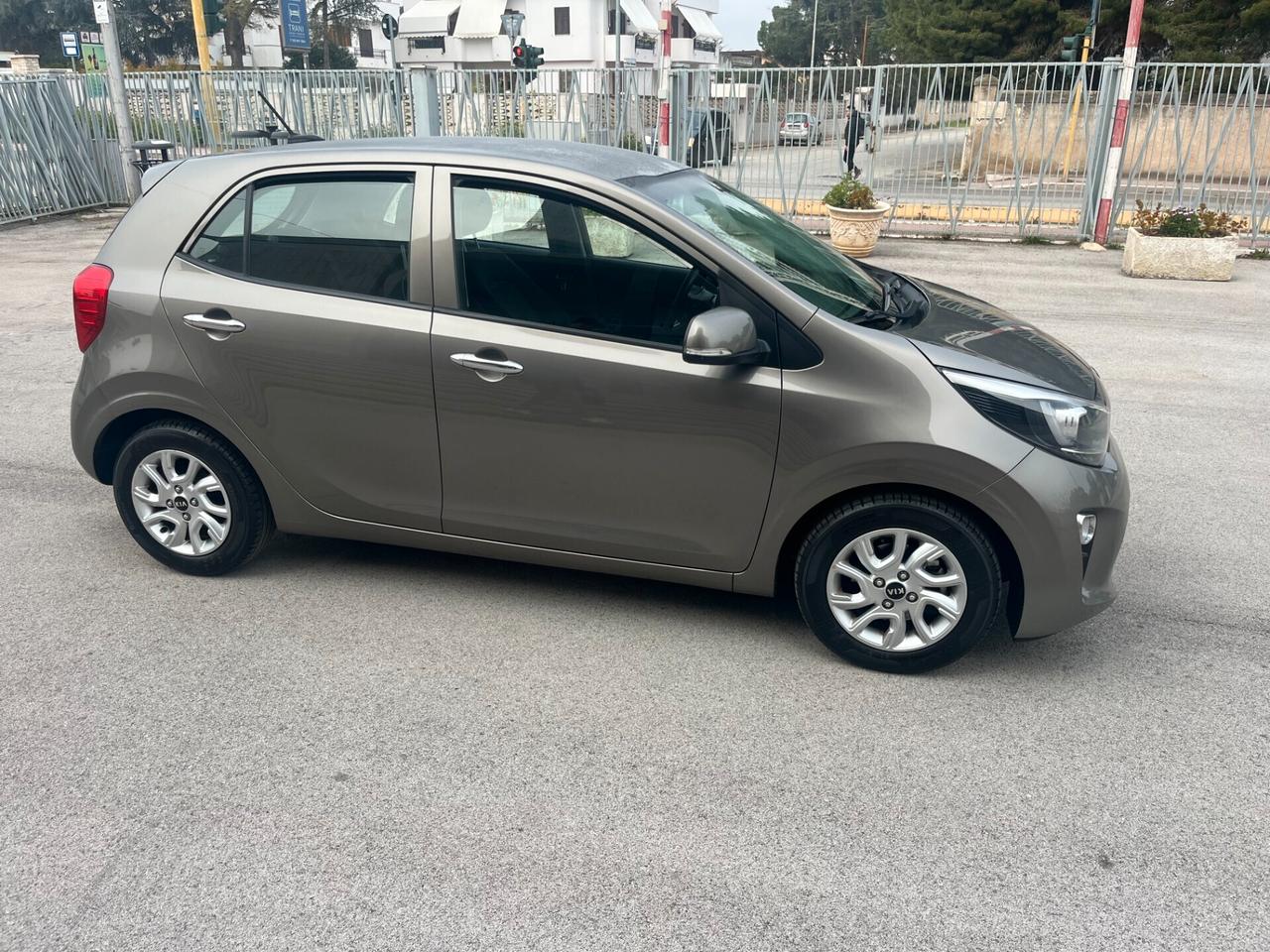 Kia Picanto 1.0 12V 5 porte Cool X NeoPatentati