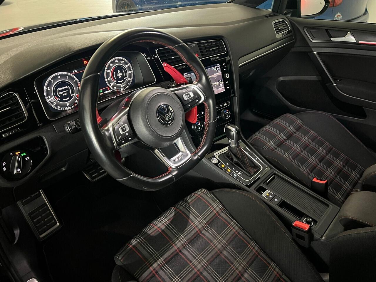 Volkswagen Golf GTI Performance 2.0 230 CV TSI DSG