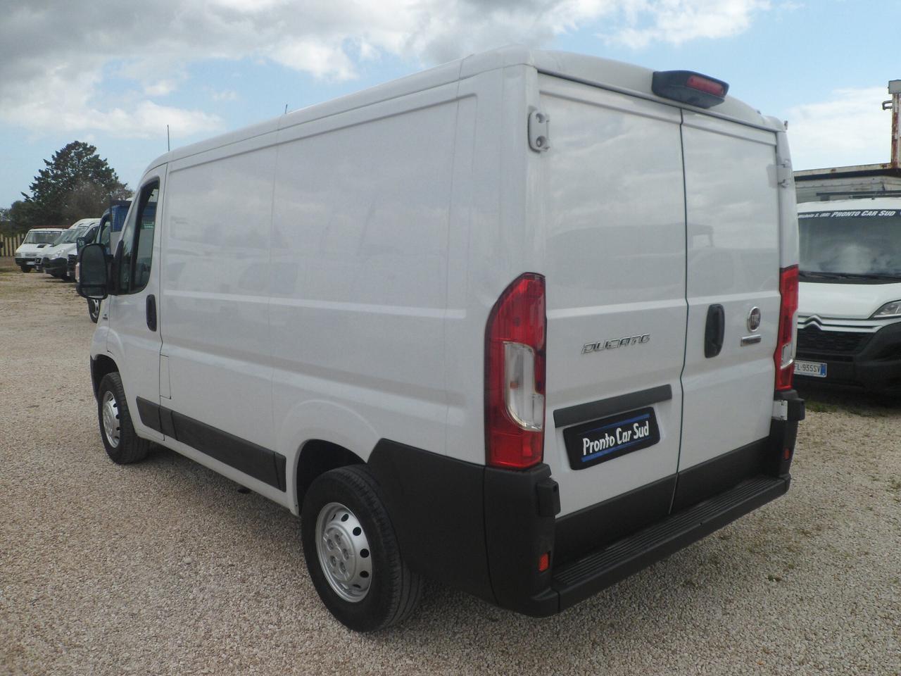 Fiat Ducato furgone tetto basso