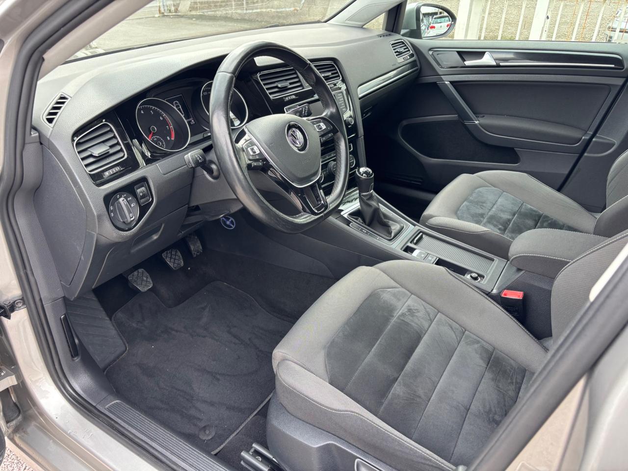 VW GOLF 1.4 TGI 110CV HIGHLINE