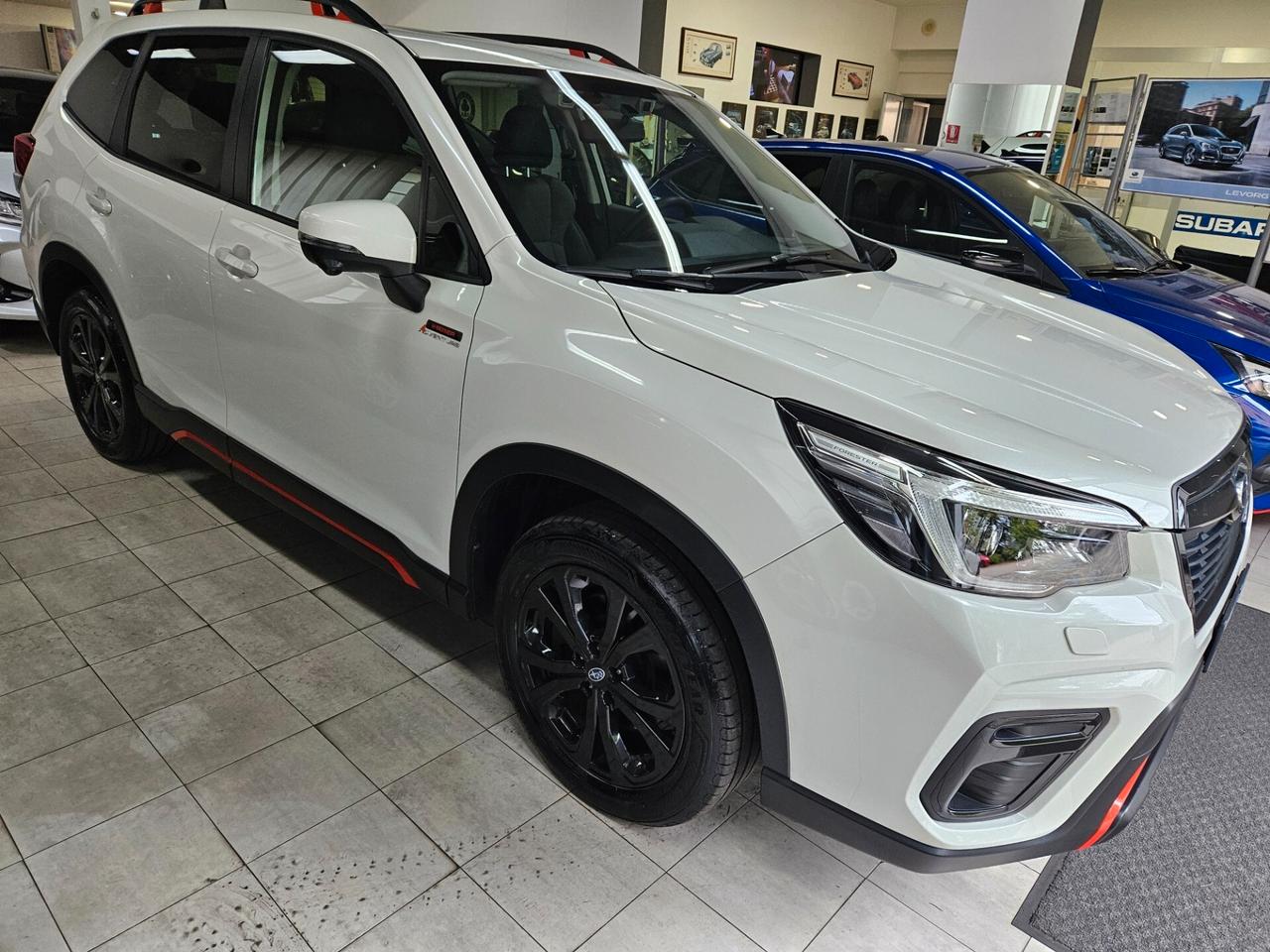 Subaru Forester 2.0 e-Boxer MHEV CVT Lineartronic 4dventure GANCIO TRAINO