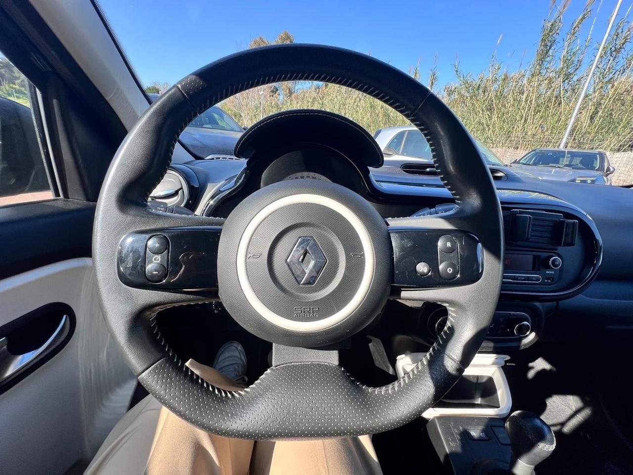 Renault Twingo TCe 90 CV EDC Lovely2