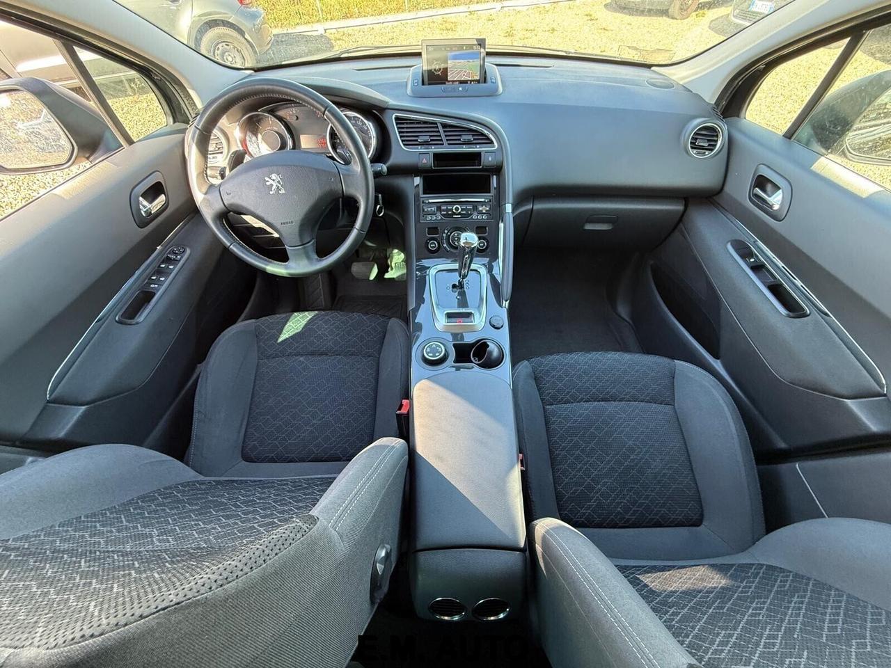 Peugeot 5008 1.6 HDi 115CV Business