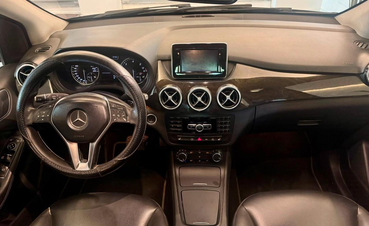 MERCEDES CLASSE B180 PREMIUM 80KW AUTOMATICA