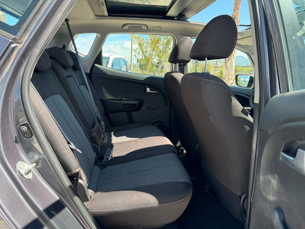 KIA VENGA ANNO 2013 1.4 DIESEL 90 CV *TETTO APRIBILE