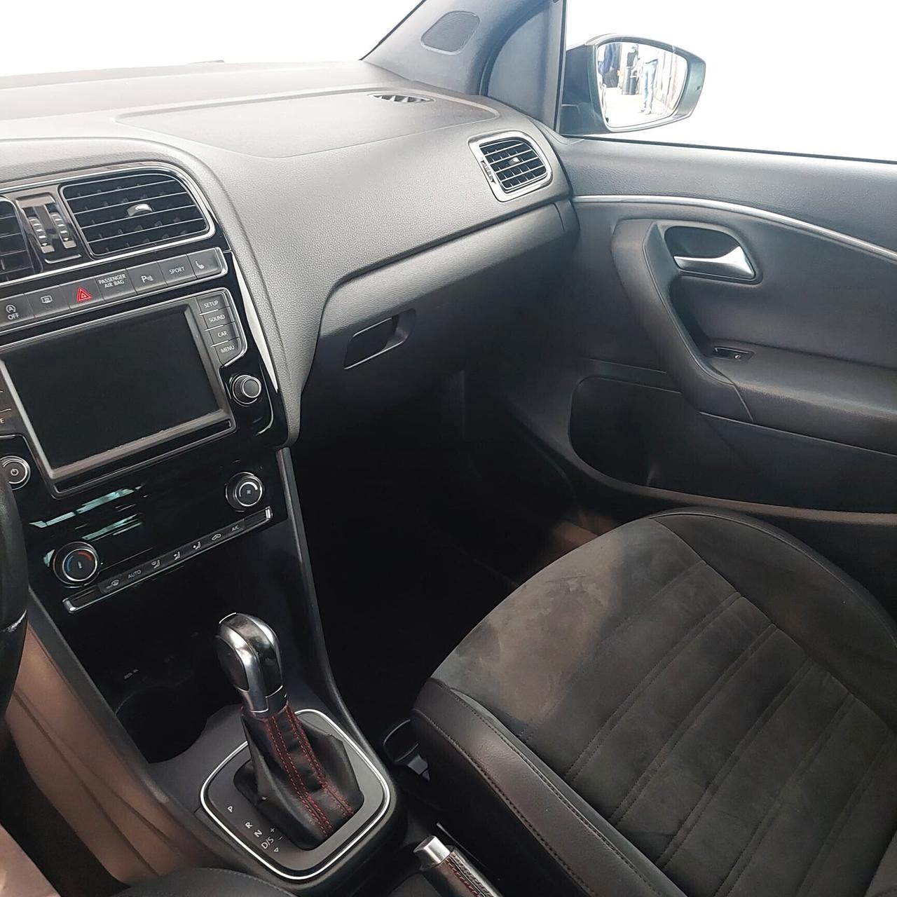 Volkswagen Polo GTI 1.8 5p. DSG