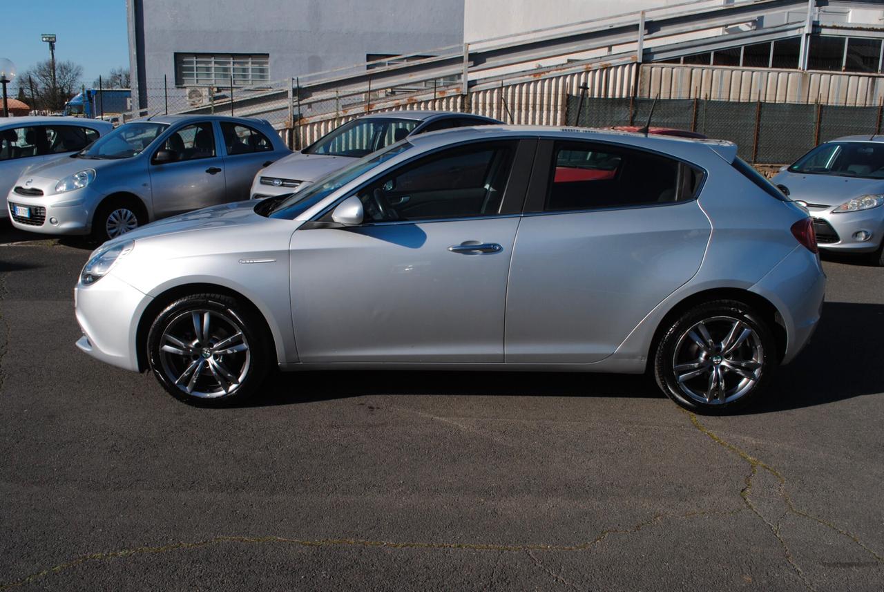 Alfa Romeo Giulietta 1.6 JTDm-2 105 CV Exclusive