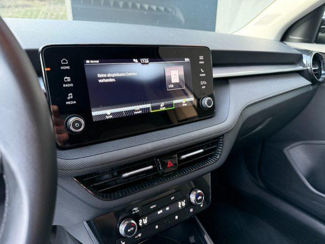 SKODA Fabia 1.0 TSI Style Bluetooth Radio LED Smartlink
