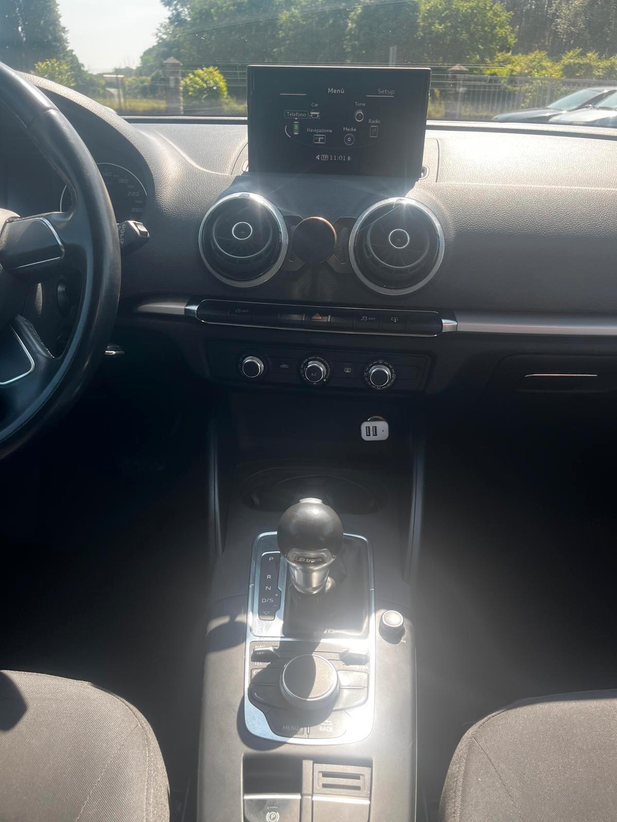 Audi A3 1.6 TDI Attraction