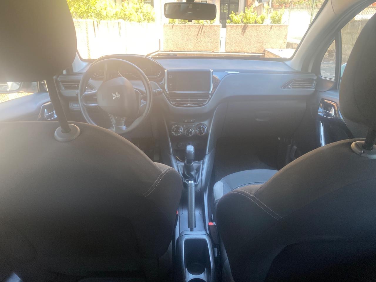 Peugeot 208 1.4 HDi 68 CV 3 porte Allure