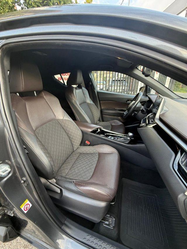 TOYOTA C-HR 1.8 Hybrid E-CVT Lounge