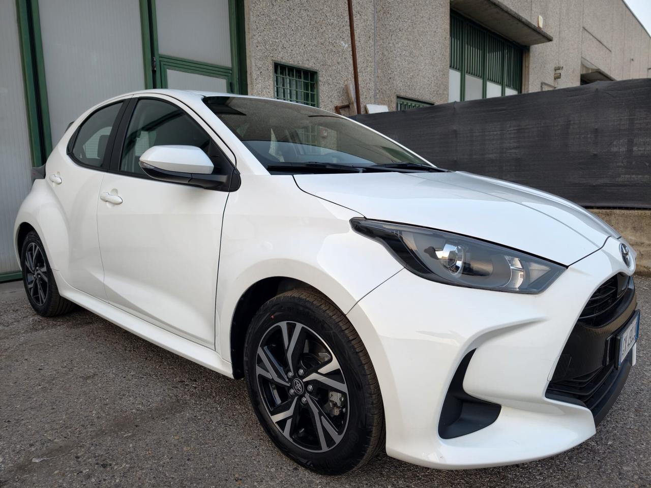 Toyota Yaris IBRIDA NO VINCOLI FINANZIARI NUOVA 2024