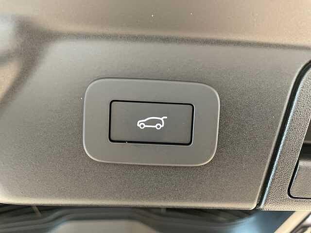 Land Rover Range Rover Velar S 204CV Dark Edition