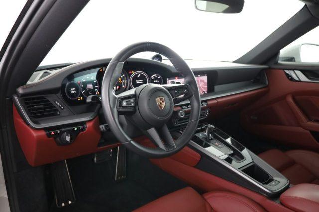 PORSCHE 911 911 Carrera 4S