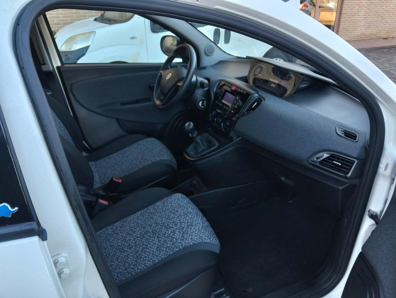Lancia Ypsilon 1.2 Elefantino Blu