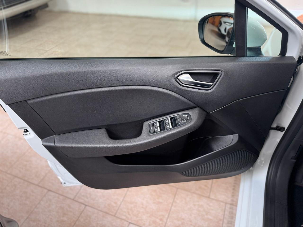 Renault Clio FULL HYBRID E-TECH INITIAL PARIS