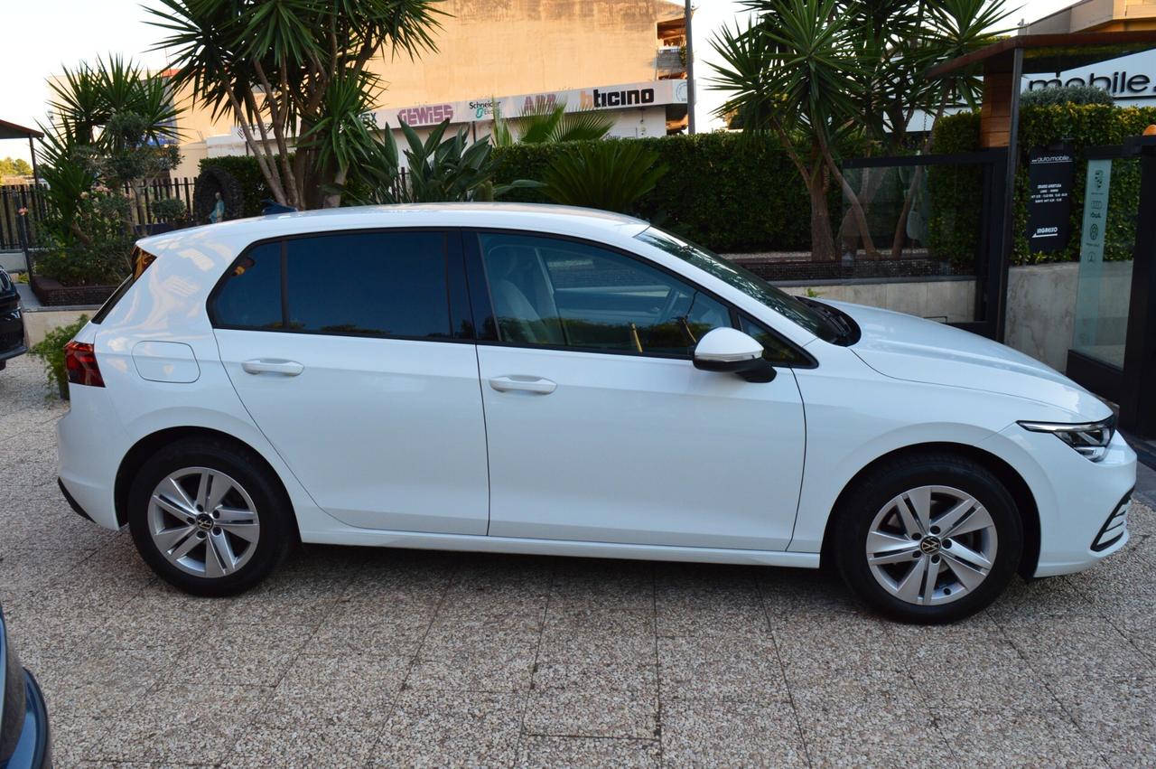 Volkswagen Golf 8 2.0 TDI 116 CV SCR Life