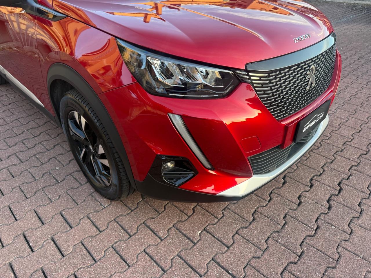 Peugeot 2008 1.2 puretech EAT8 Allure Pack COME NUOVA