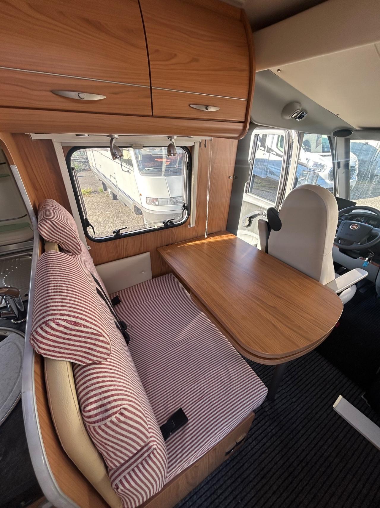 570 BURSTNER Aviano motorhome del 2007 in saldo