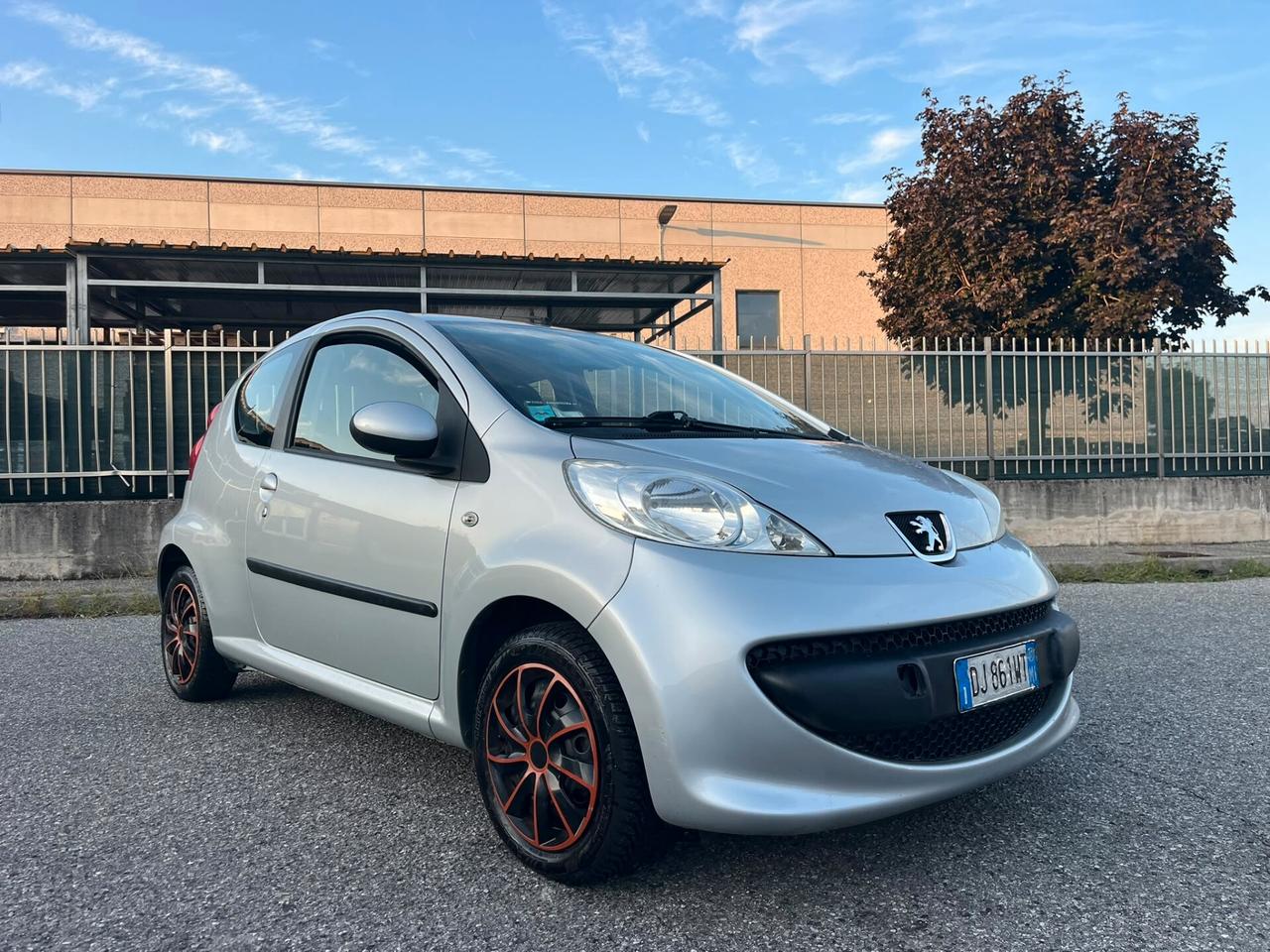 Peugeot 107 1.0 68CV 3p. SOLO 49.000 KM !!!