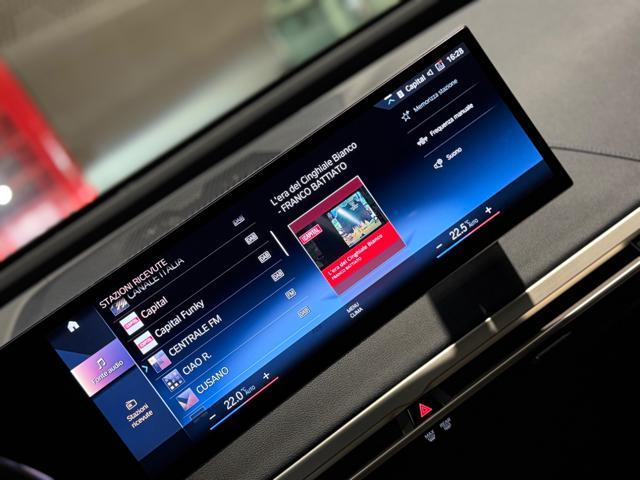 BMW iX xDrive 40 Pacchetto Sportivo