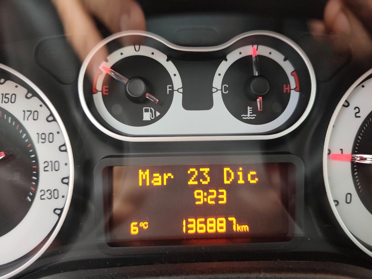 Fiat 500L 1.6 Multijet Trekking BICOLORE