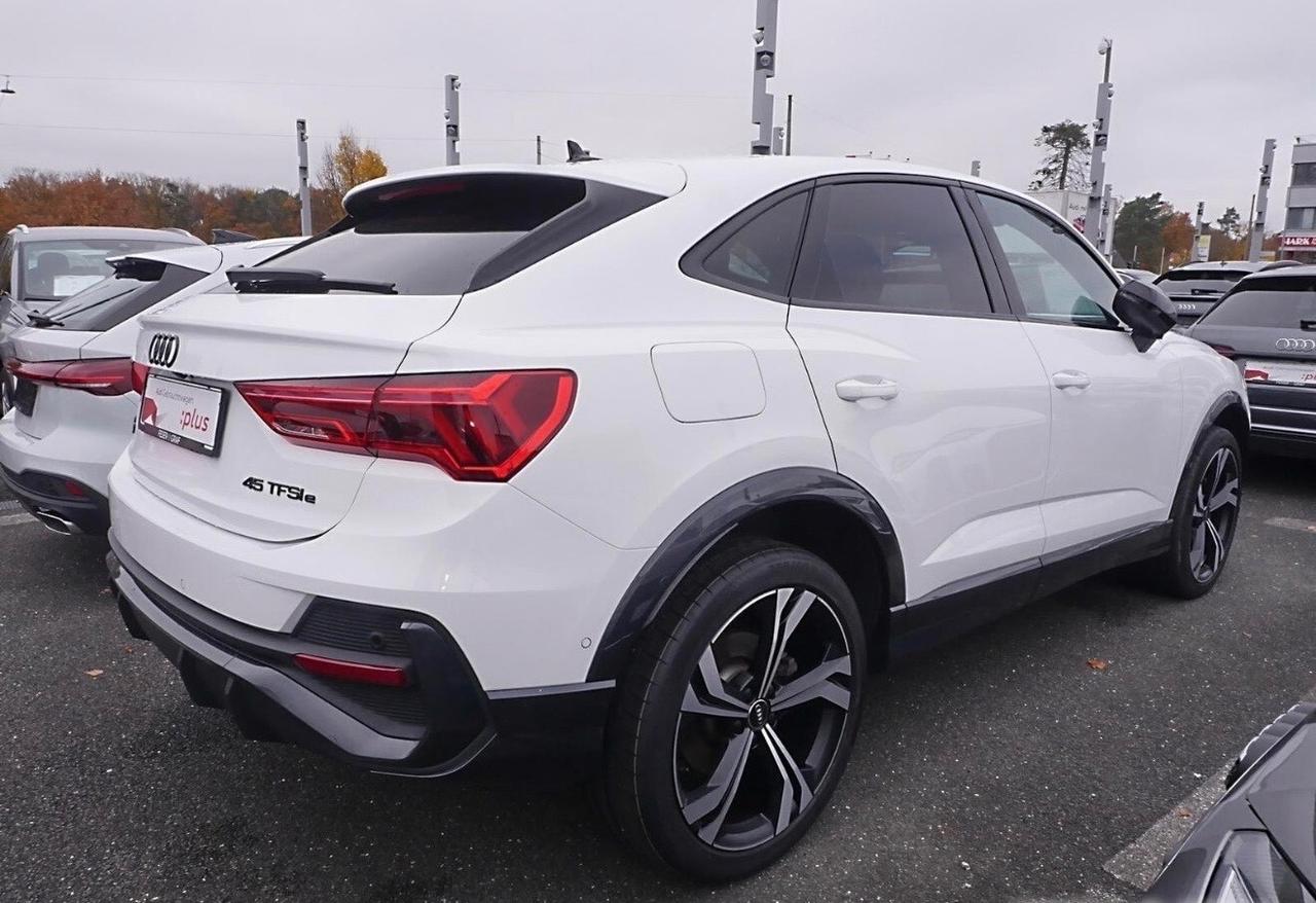 Audi Q3 45 TFSI S tronic S LINE esterno Cerchi 20