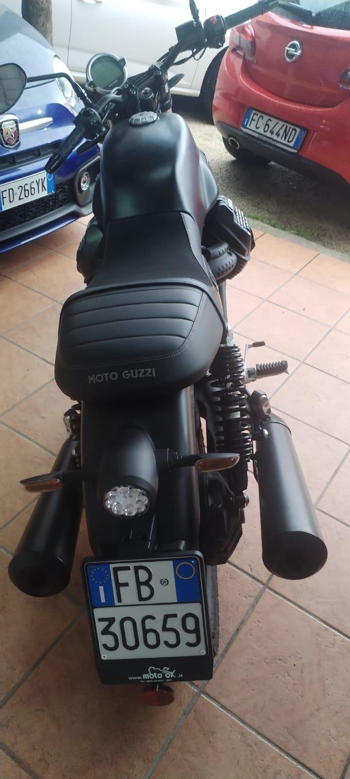 Moto Guzzi V7 STONE