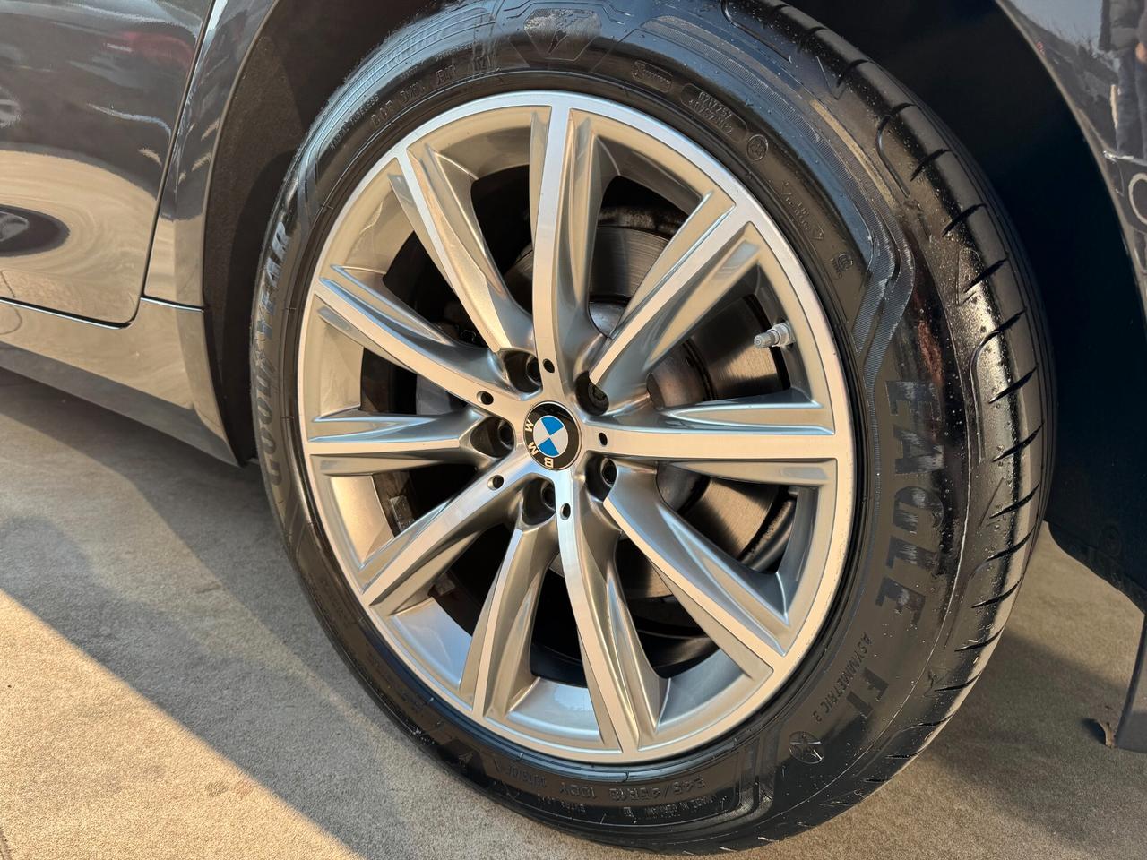 BMW 518 MHE LUXURY BERLINA