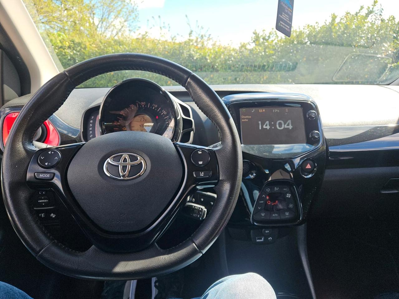 Toyota Aygo 1.0 VVT-i 69 CV 5 porte x-play TSS