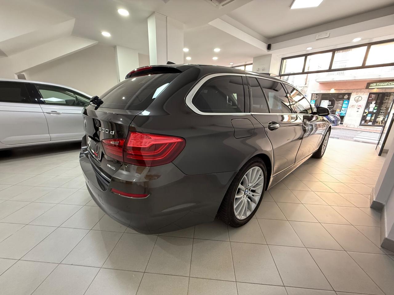 BMW 530d xDRIVE 258CV TOURING LUXURY
