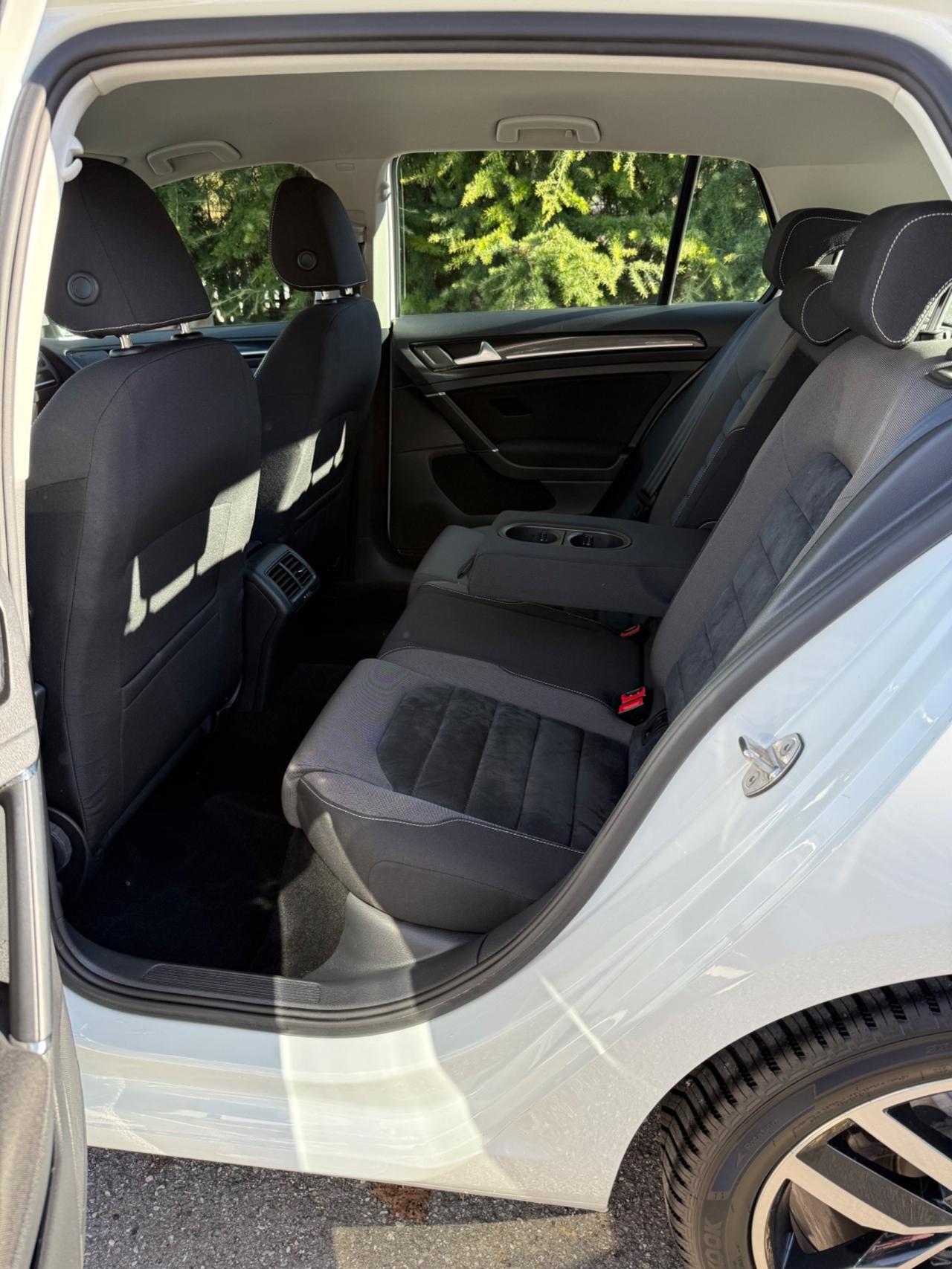 Volkswagen Golf 1.6 TDI 5p. Highline BlueMotion Technology