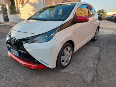 Toyota Aygo 1.0 VVT-i 69 CV 5 porte x-play km 44000