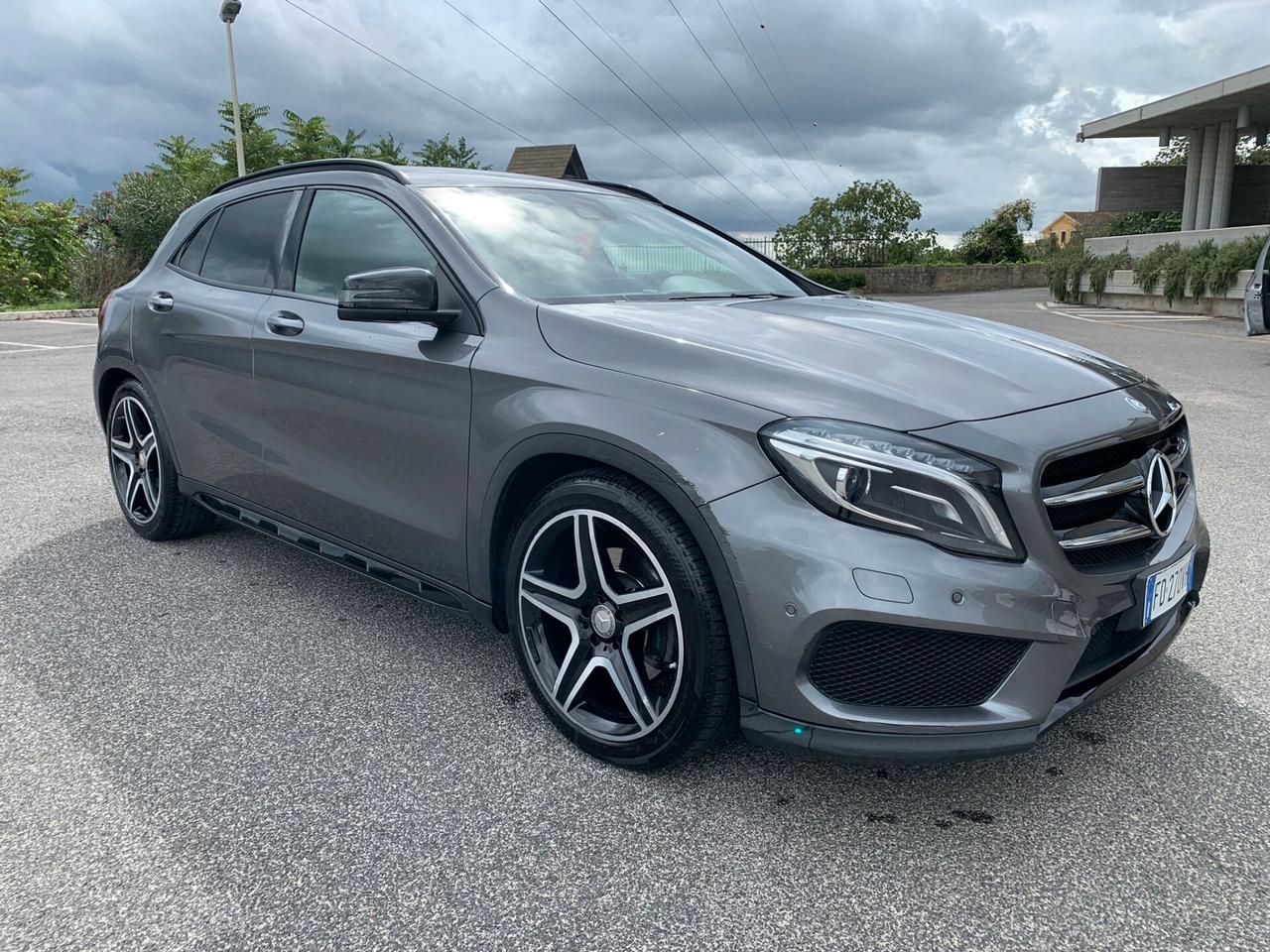 MERCEDES-BENZ GLA 220D 4MATIC AMG AUTO.