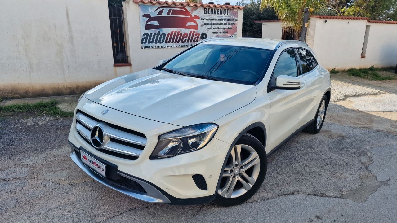 MERCEDES GLA 200