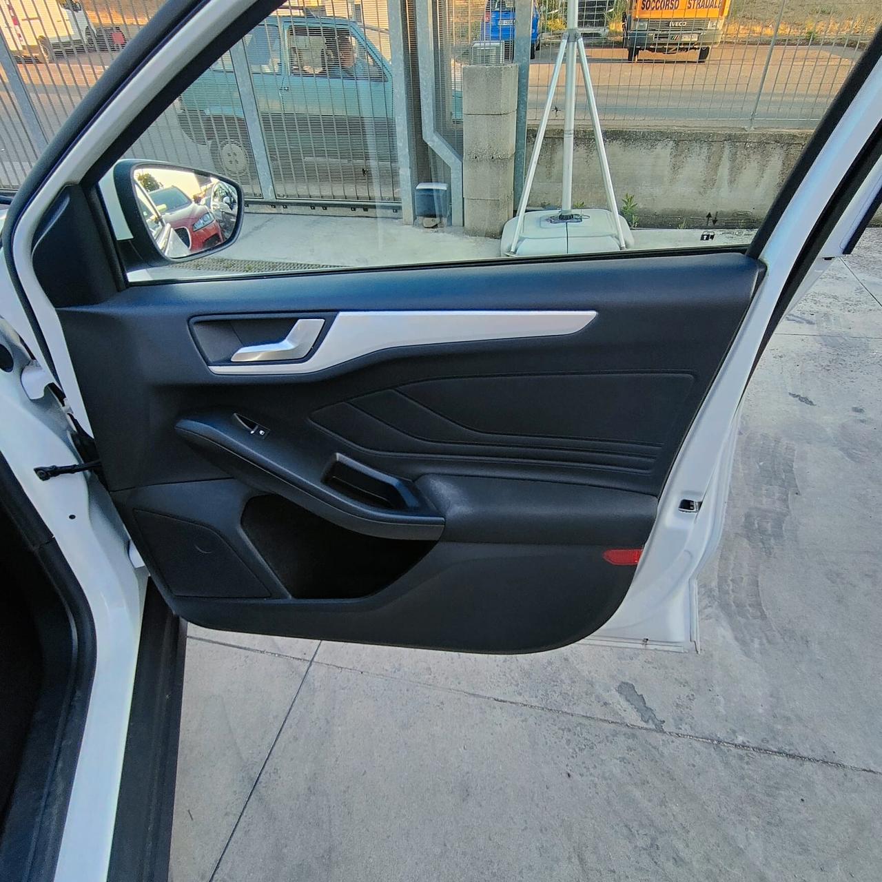 Ford Focus 1.5 EcoBlue 120 CV SW Business