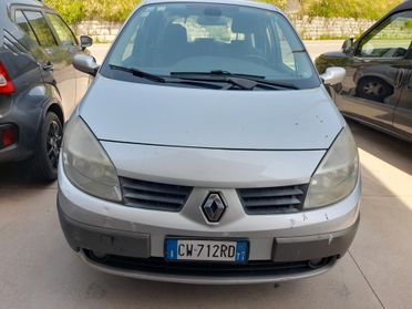 Renault Scenic Scénic 1.9 dCi Confort Dynamique