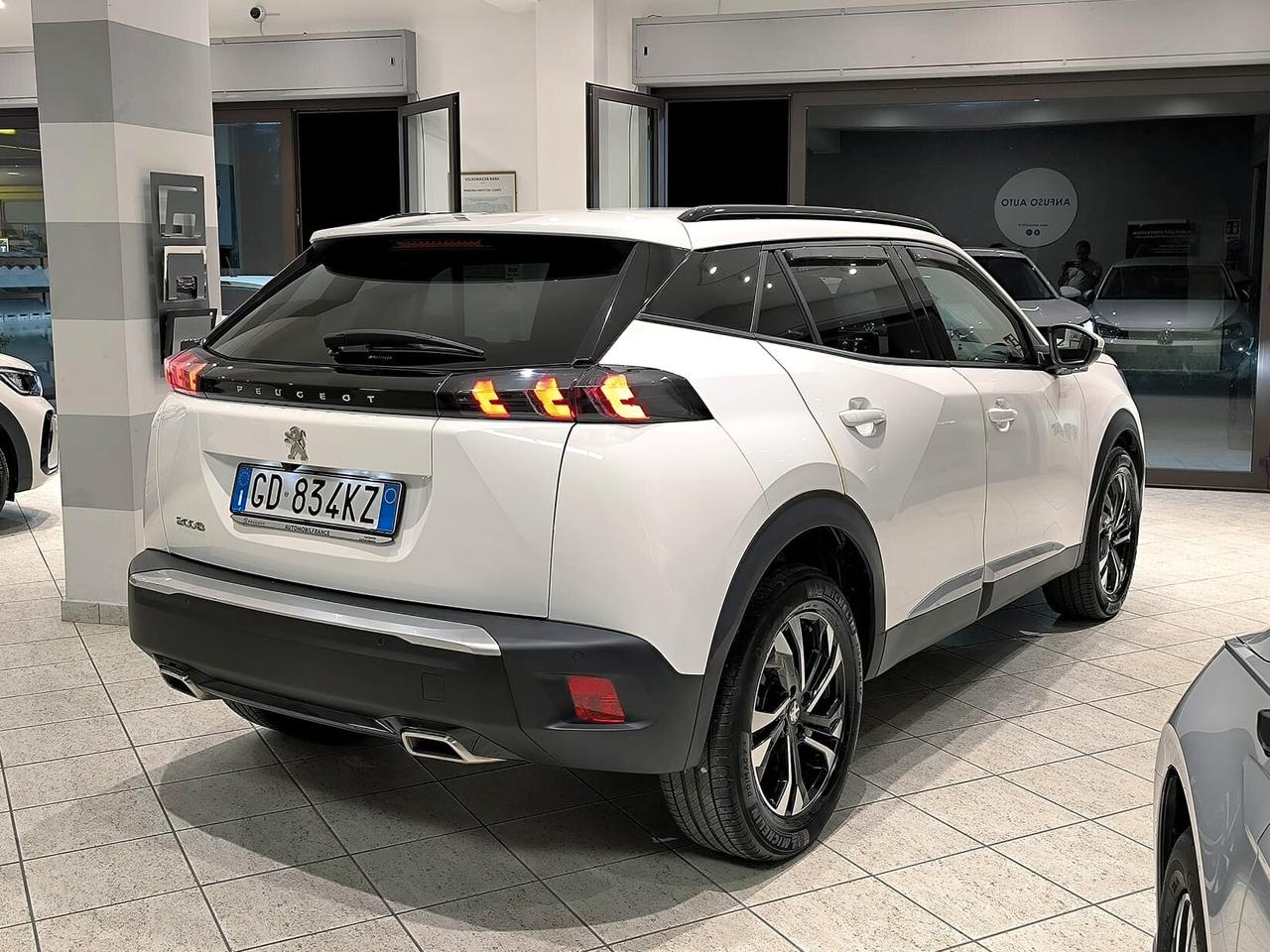 Peugeot 2008 PureTech 130 S&S EAT8 Allure